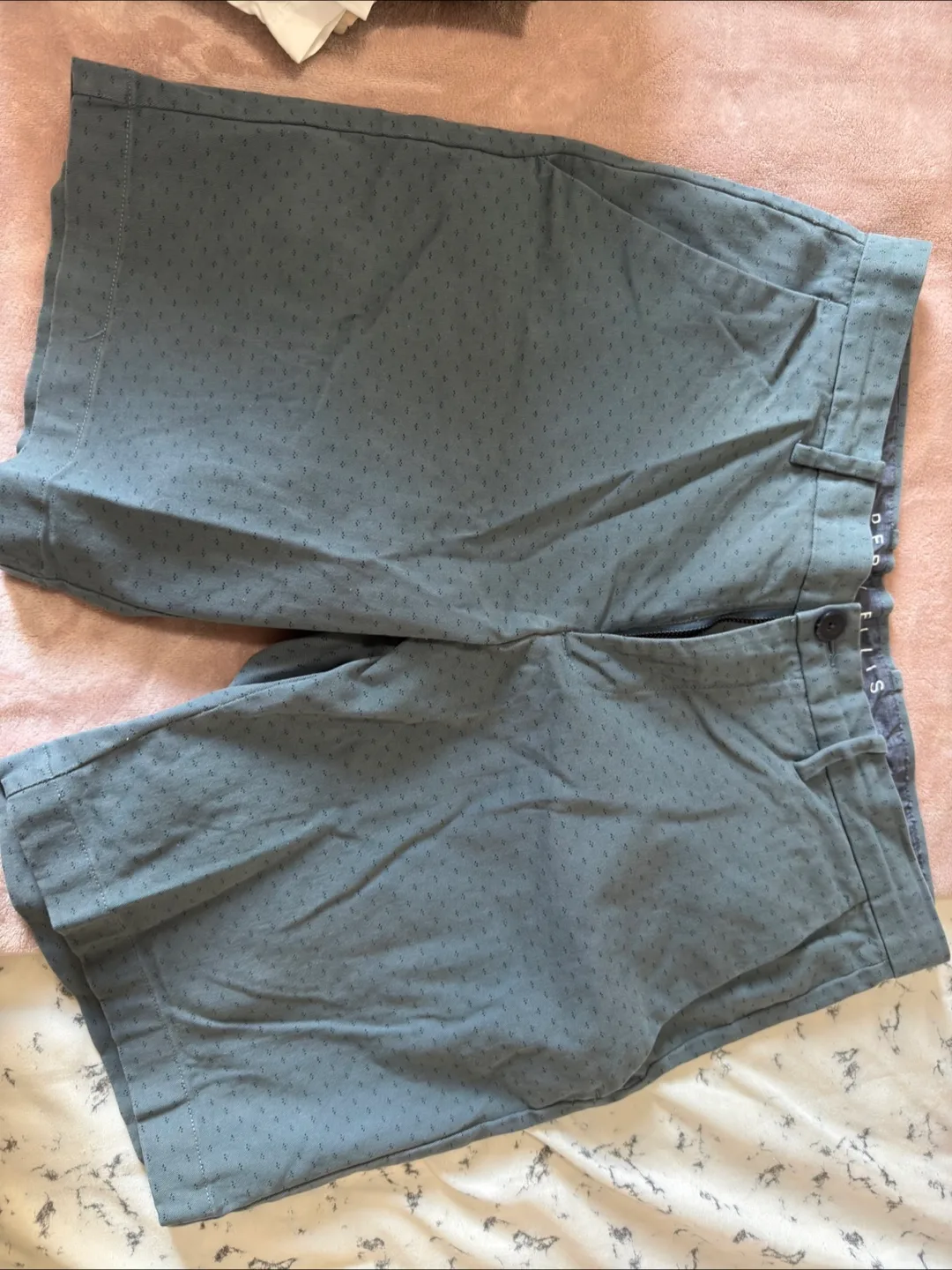 Perry Ellis Men's Size 32 Green Shorts thumbnail