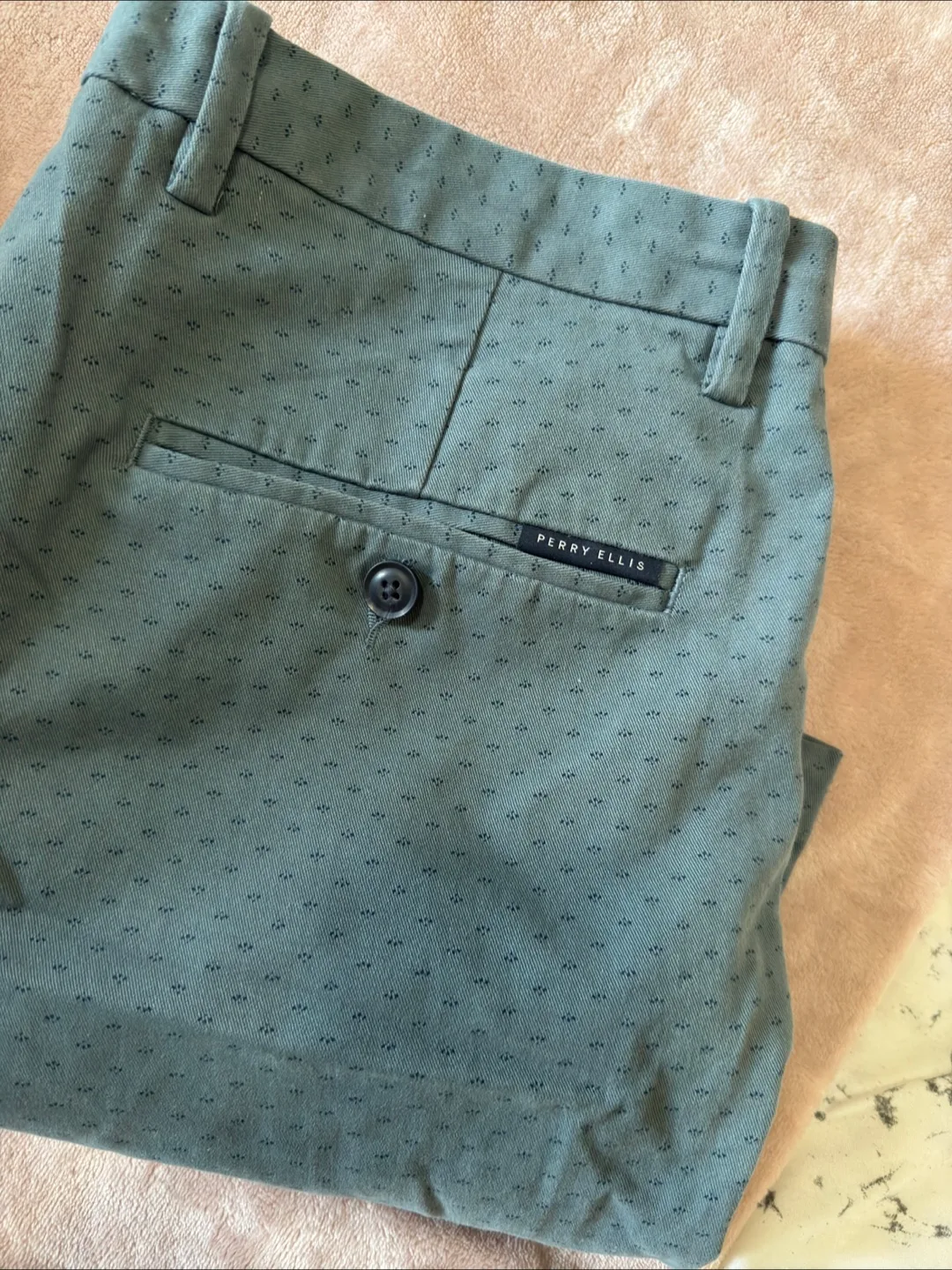 Perry Ellis Men's Size 32 Green Shorts image indicator(2)