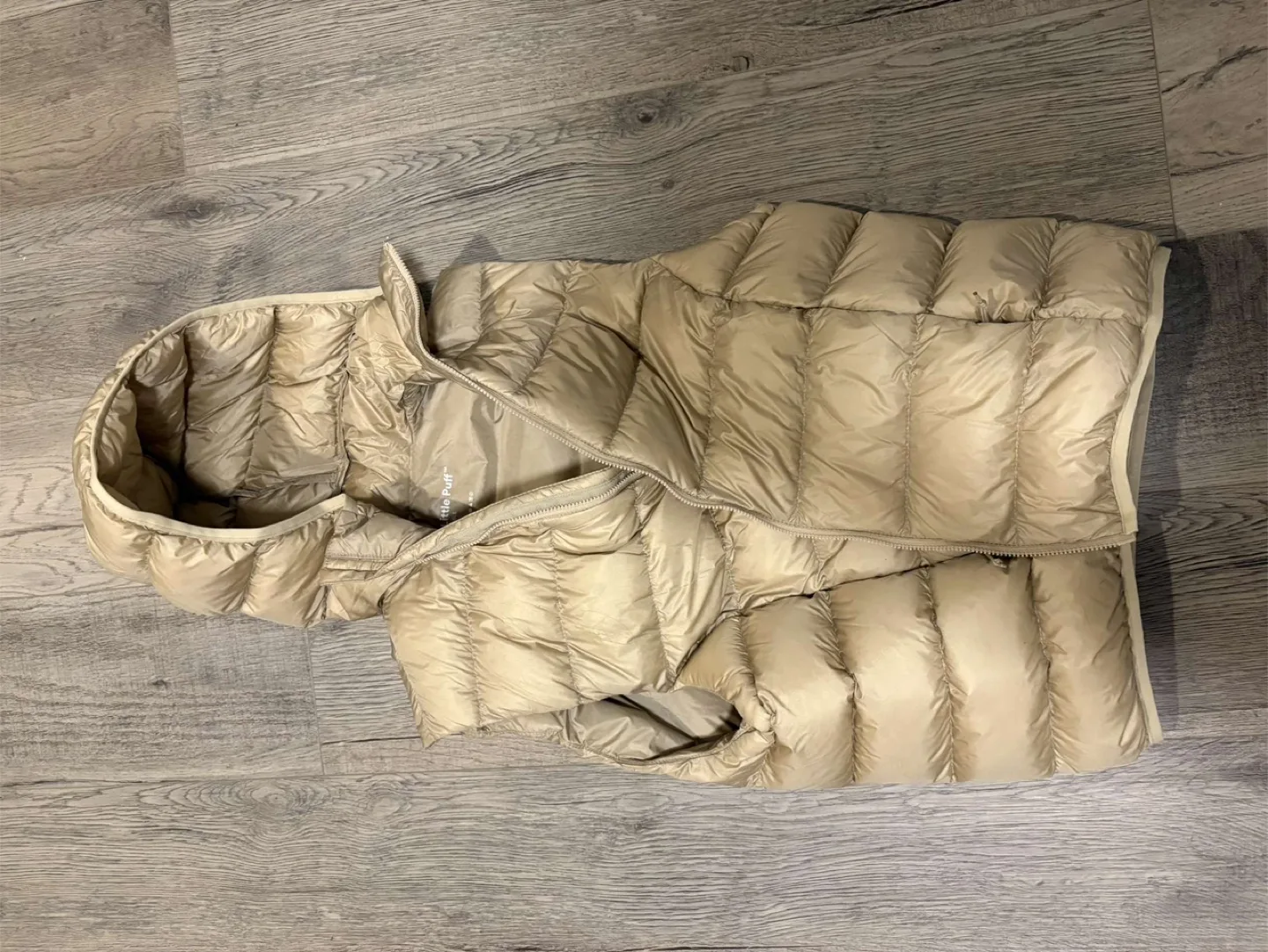 aritzia brown vest. image indicator(2)