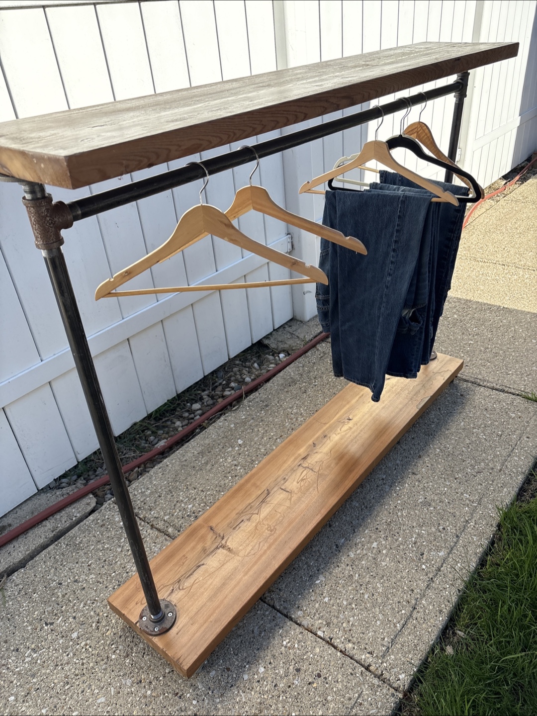 Rustic Industrial Pipe Clothing Rack - photo 4
