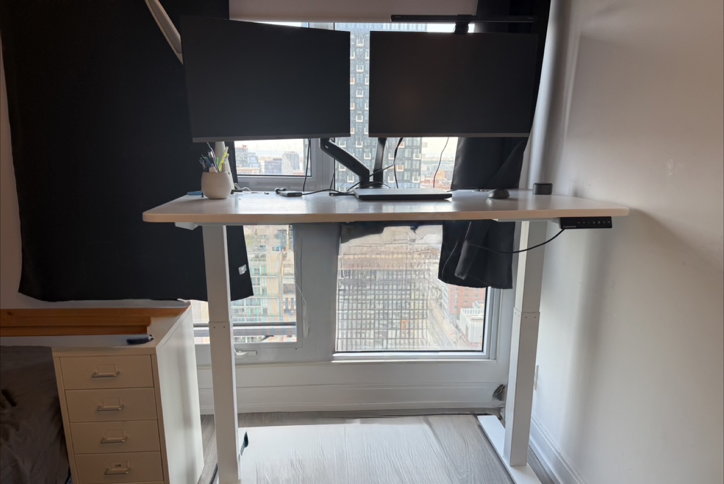 Autonomous Electric Standing SmartDesk - photo 4