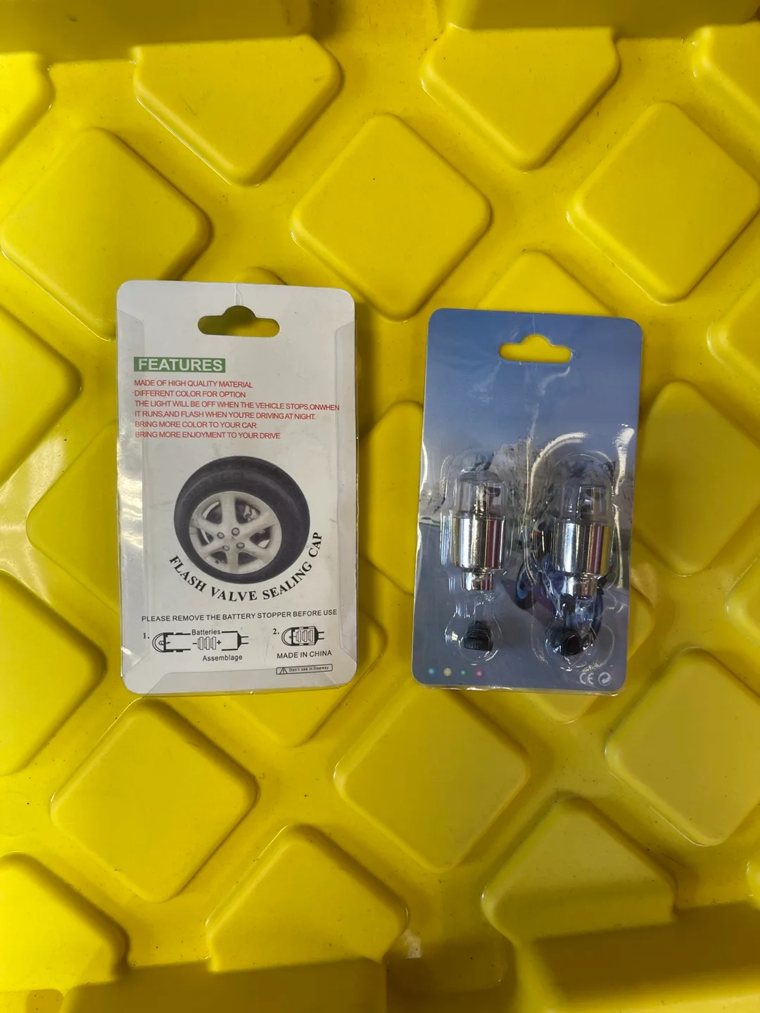 2x Flashing Car Valve Caps - Blue LED Light image indicator(3)