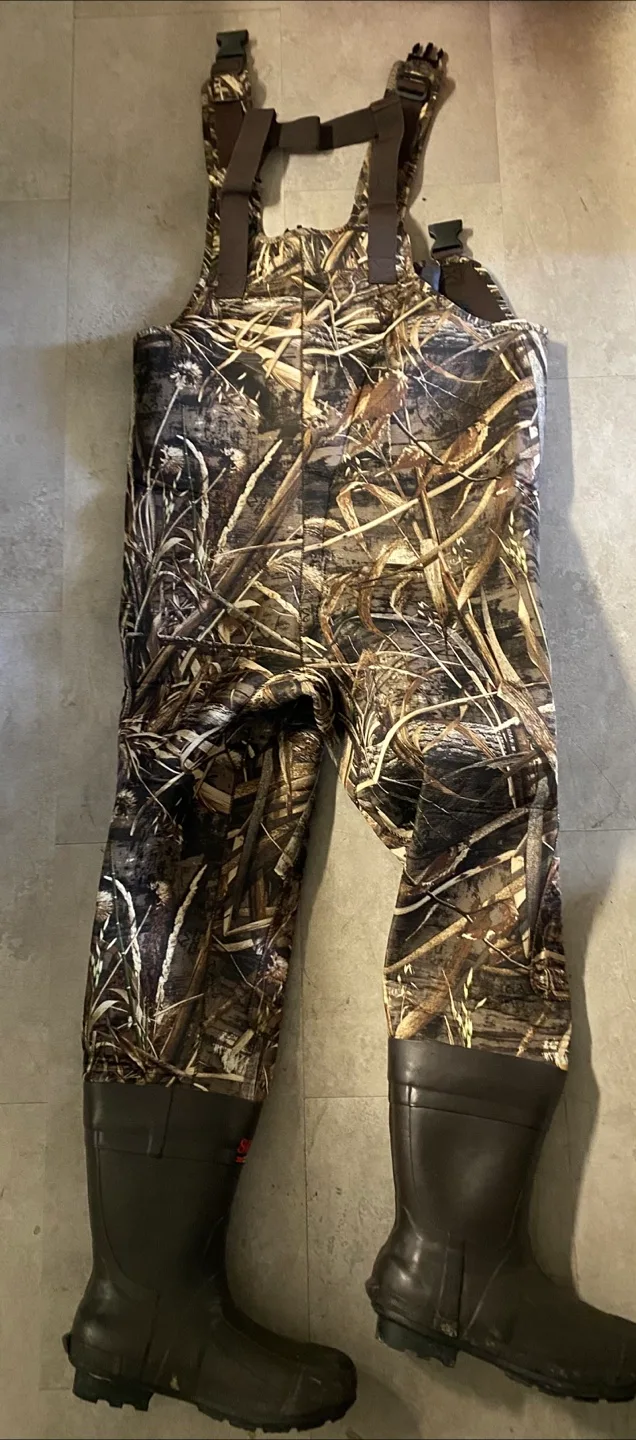 Tidewe Breathable Waders with Boots - Size 11 image indicator(2)