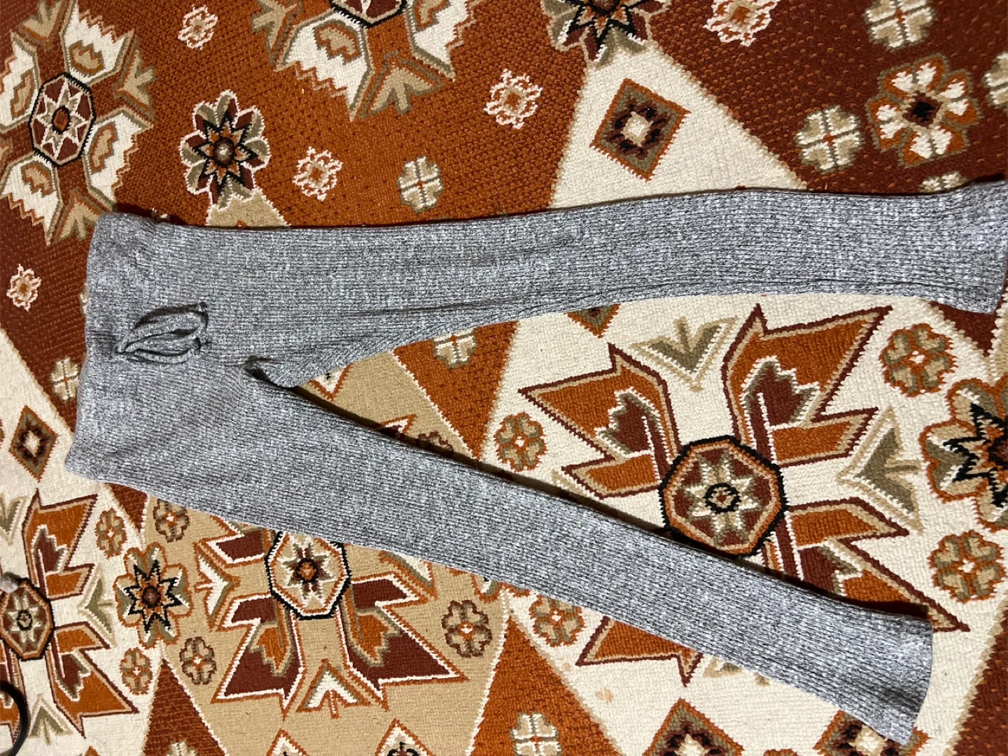 4 pairs of leggings and a sports bra image indicator(4)