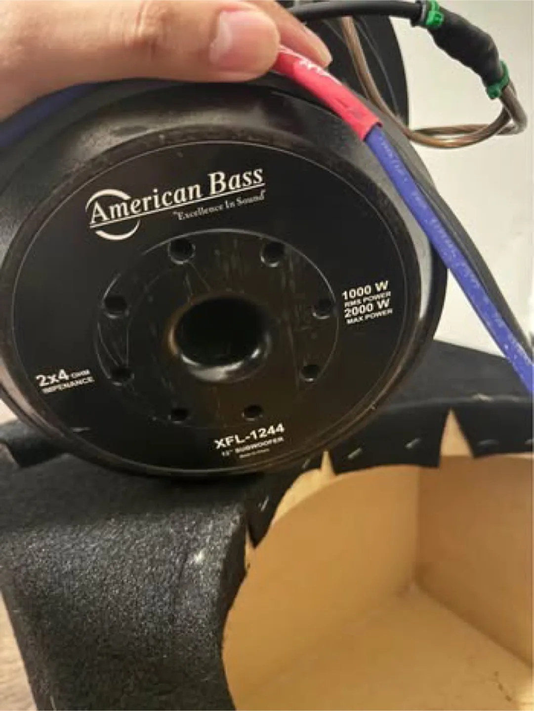 American Bass XFL-1244 12" Subwoofer with Box image indicator(2)