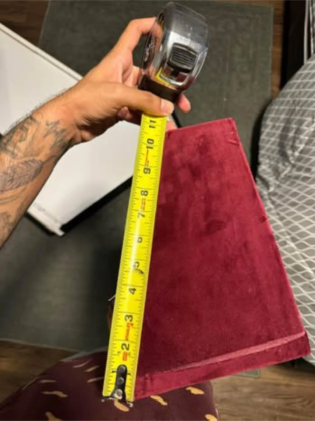 Custom red velvet box with 4 (6.5”) DB drive mid range speaker image indicator(3)