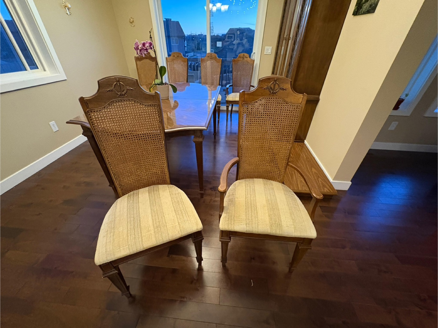 Extendable Dining Table Set with 6 Chairs - photo 3