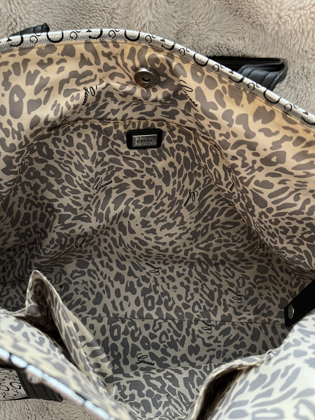 Guess Silver and Black Tote Bag - photo 4