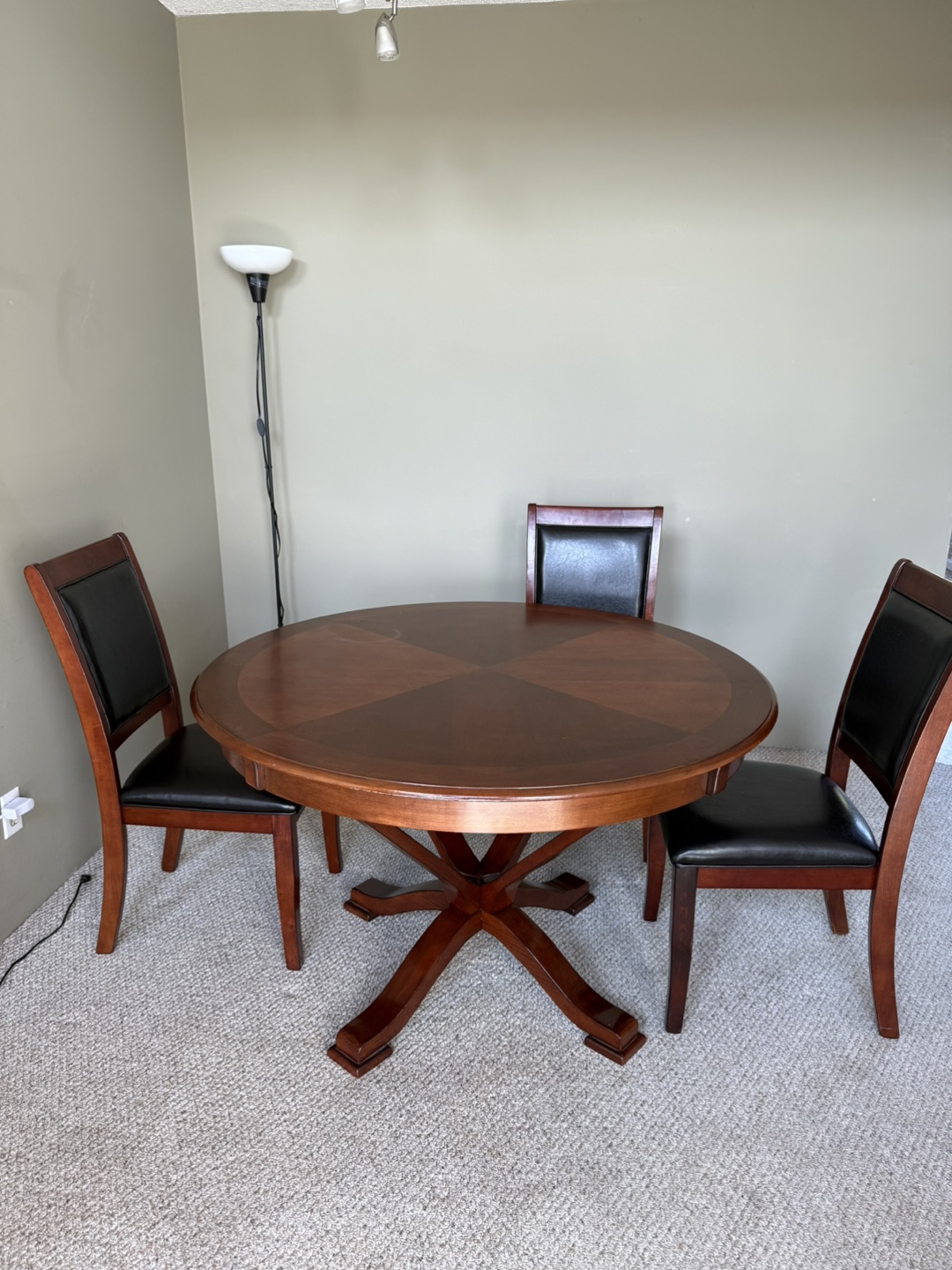 Round Dining Table Set with 3 Chairs