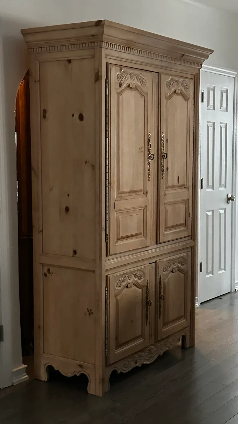 Large Wooden Cabinet image indicator(2)