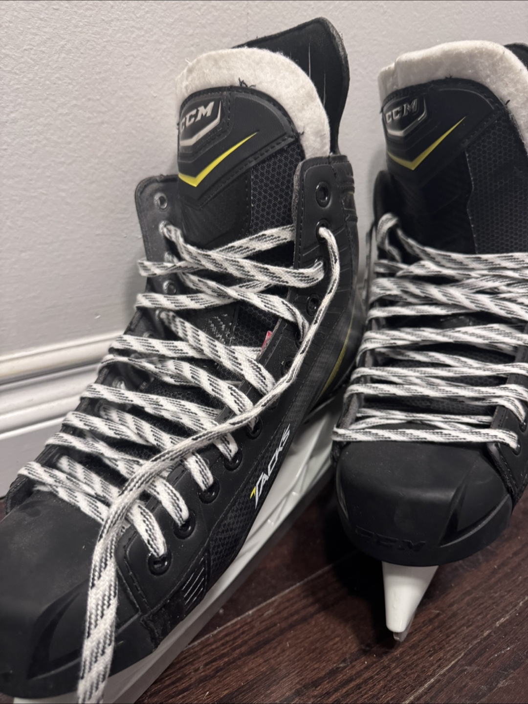 CCM Tacks AS1 Hockey Skates - Size 11D - photo 3