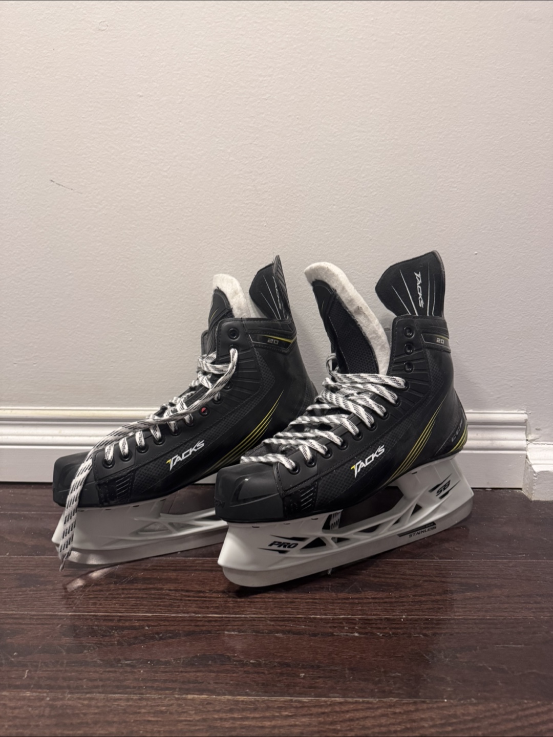 CCM Tacks AS1 Hockey Skates - Size 11D
