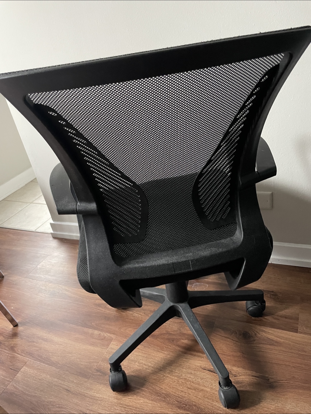 Black Mesh Office Chair - photo 3