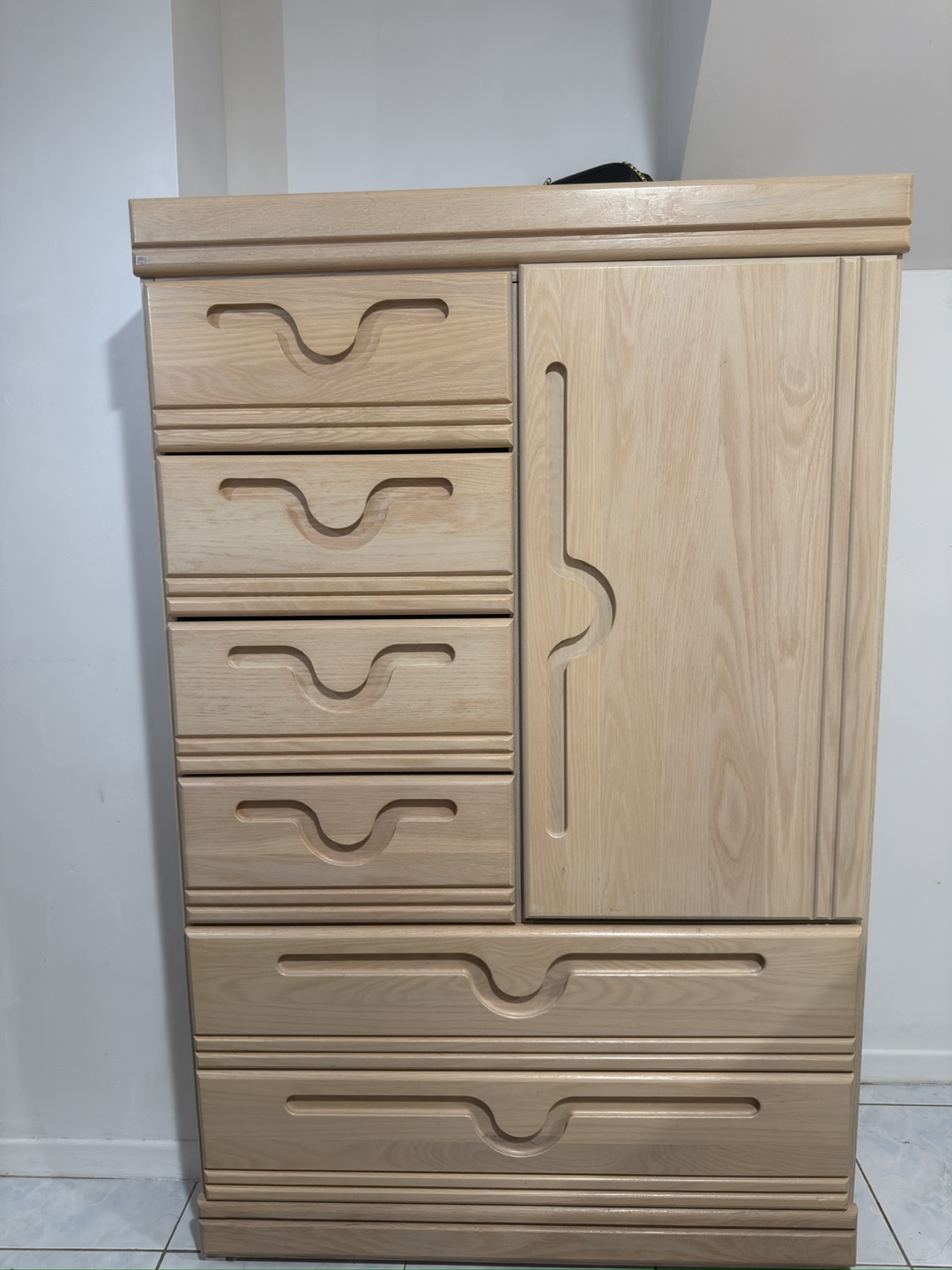 Bedroom Furniture Set