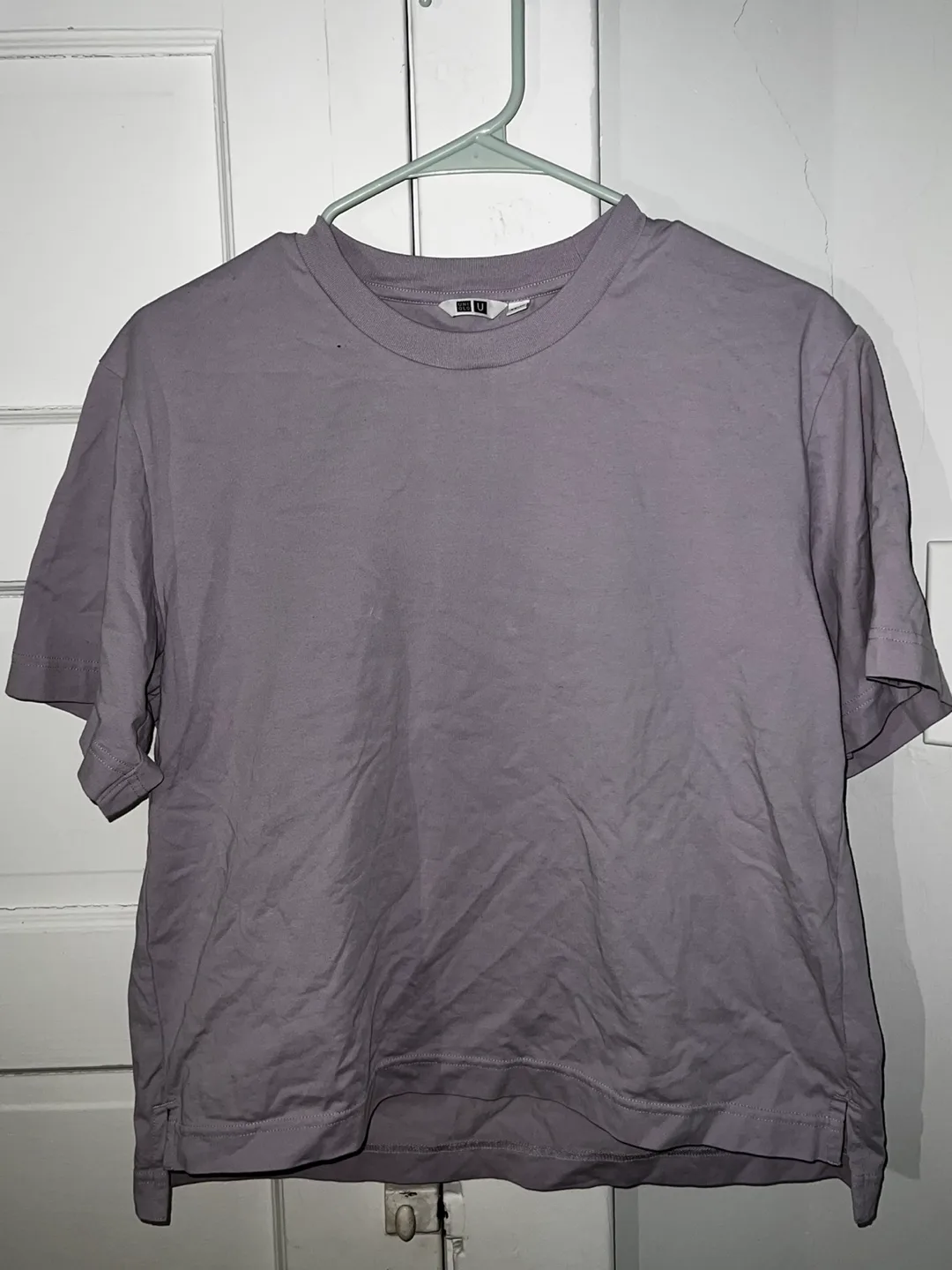 Women's UNIQLO Purple T-Shirt thumbnail