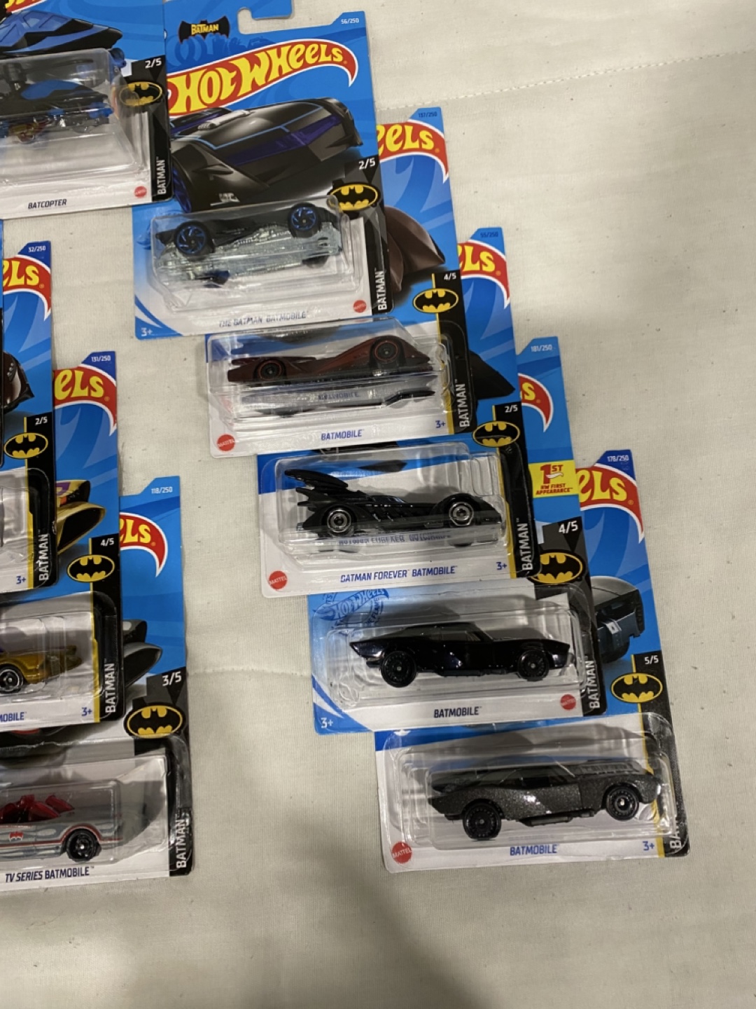 Hot Wheels Batman Batmobile Collection - 10 Cars - photo 3
