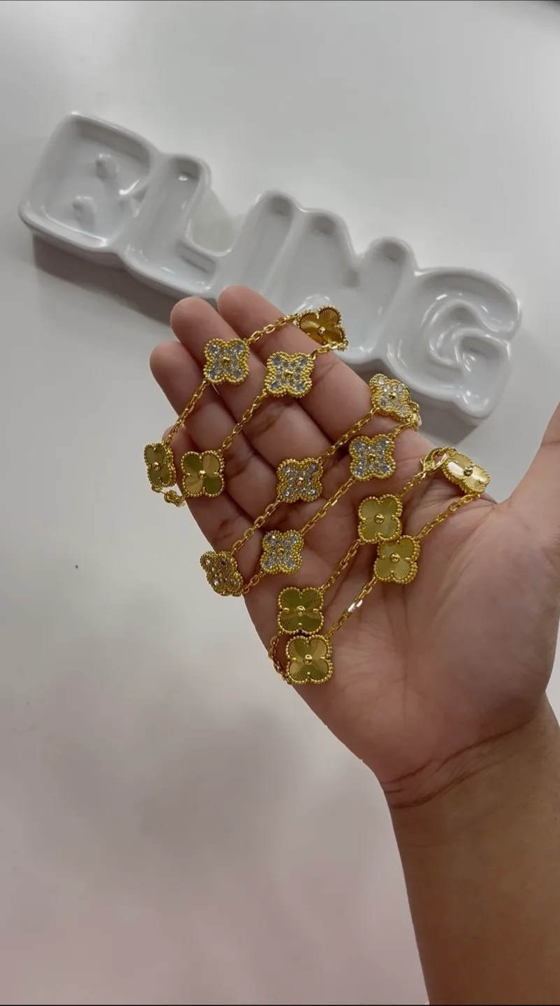 18K gold filled pink and gold clover bracelets image indicator(8)