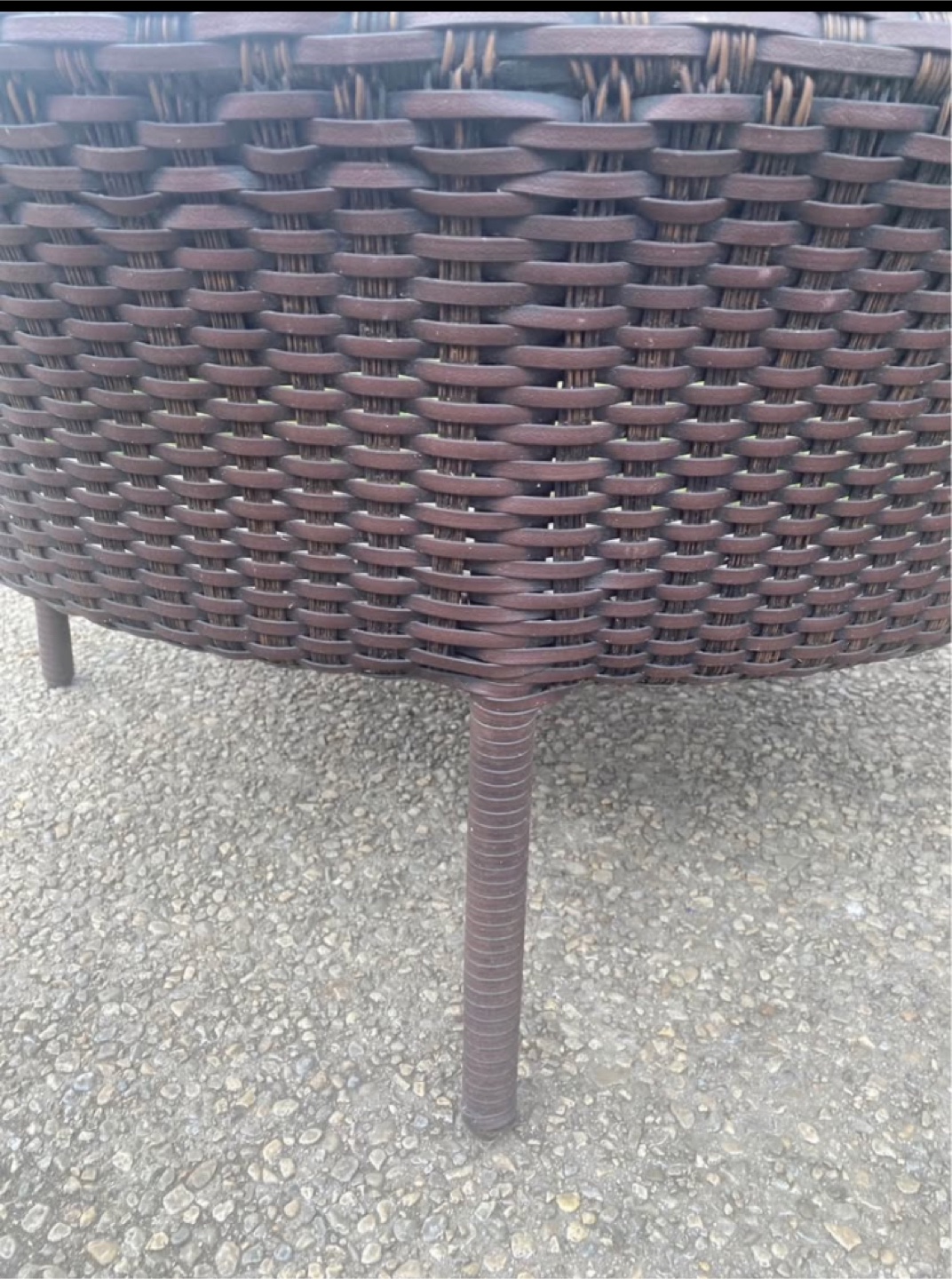 Round Wicker Patio Coffee Table with Glass Top