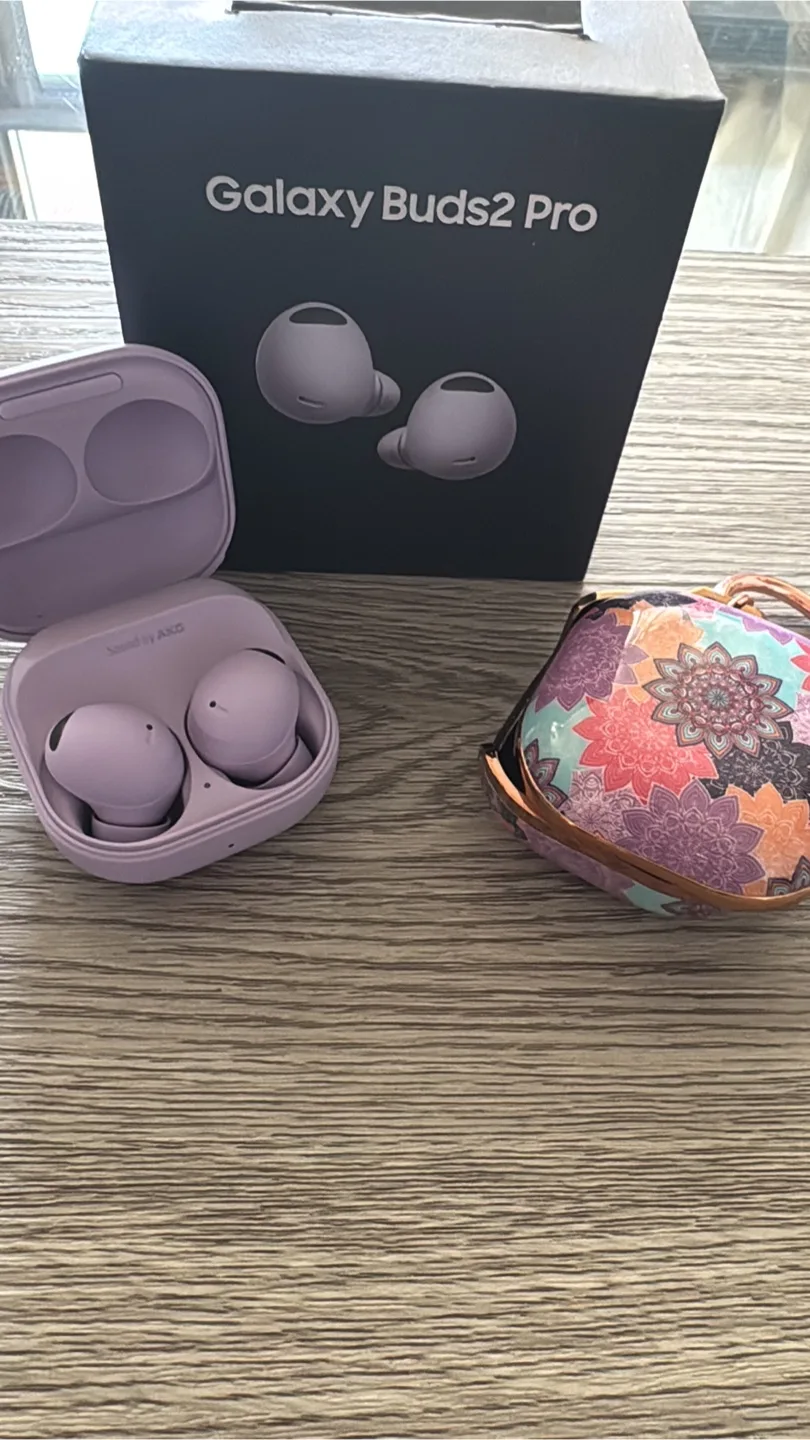 Samsung Galaxy Buds2 Pro Lavender with Case image indicator(2)