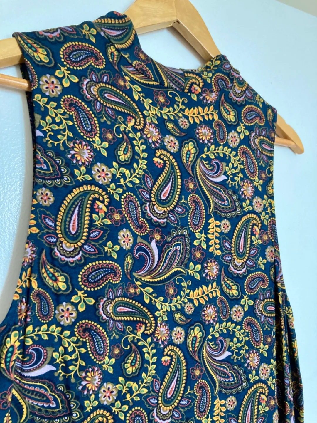Forever 21 Paisley Print Sleeveless Dress thumbnail