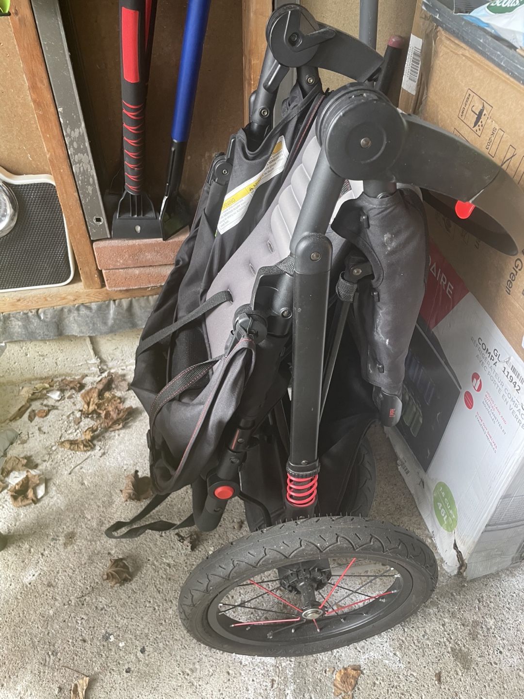 Single Jogging Stroller - photo 2
