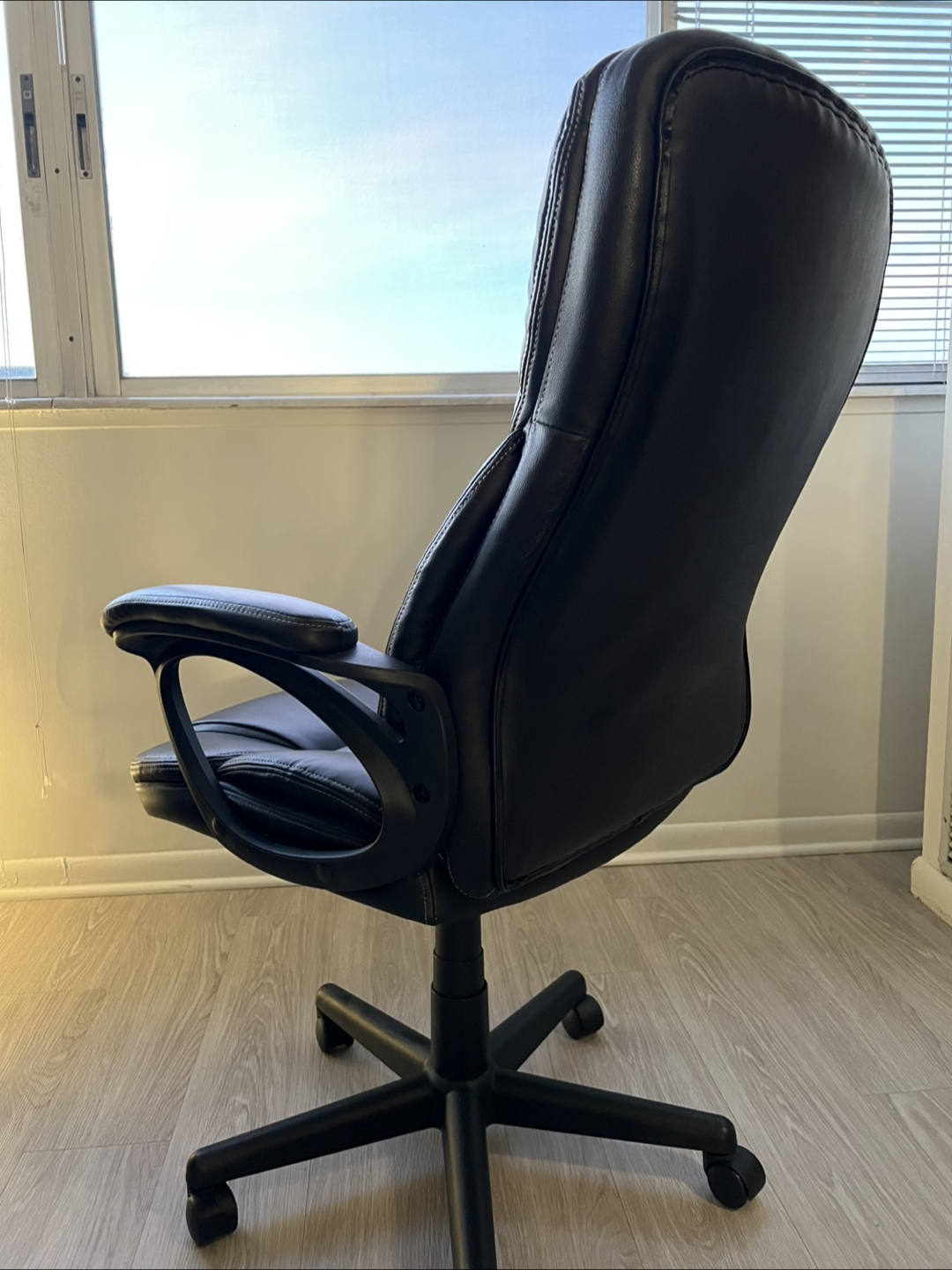Black Leather Office Chair (Moving Out) - photo 4
