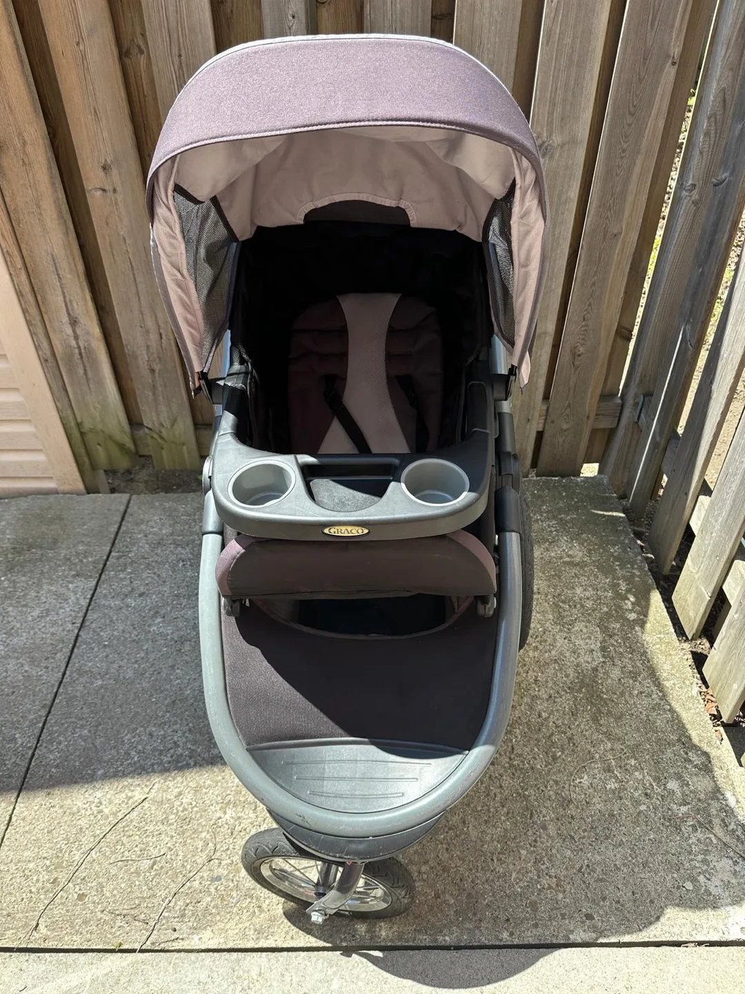 Graco three-wheel easy one hand fold stroller thumbnail
