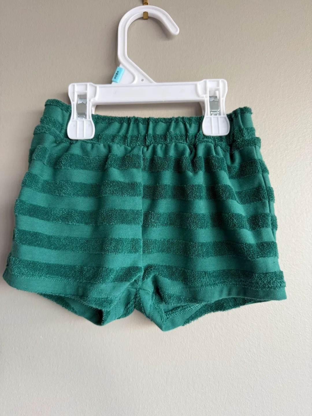 🧡 Baby Girl's Summer Outfit - Green Shorts & Yellow Tank Top image indicator(2)