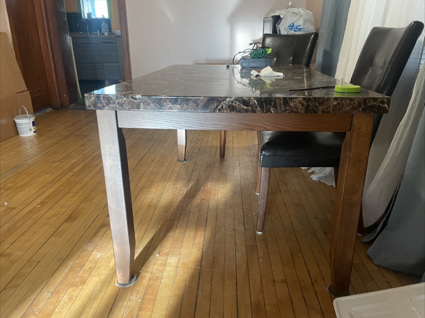 Dining Table with Marble Top - photo 2