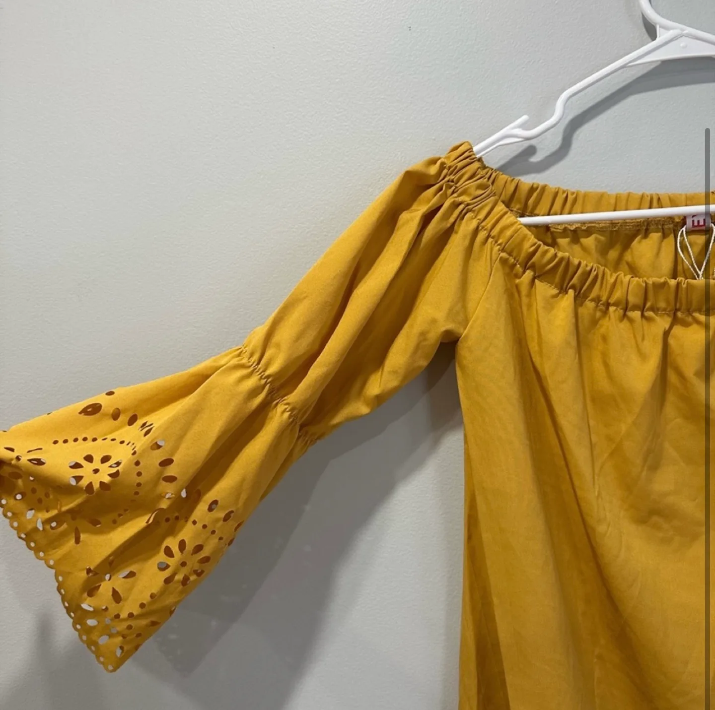 Jey Kay Off-Shoulder Yellow Dress size M image indicator(3)