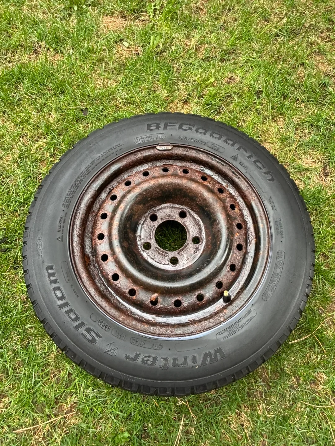 Three Used Goodyear Winter Tires on Steel Rims image indicator(4)