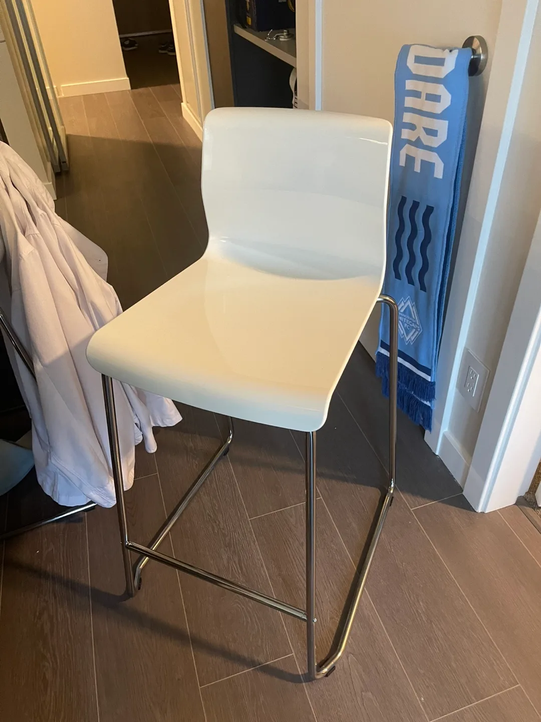IKEA GLENN White Bar Stool thumbnail