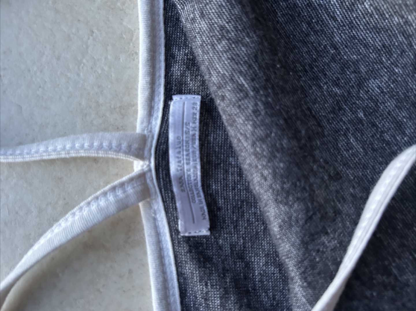 Zara Grey cropped tank top with white trim - photo 3