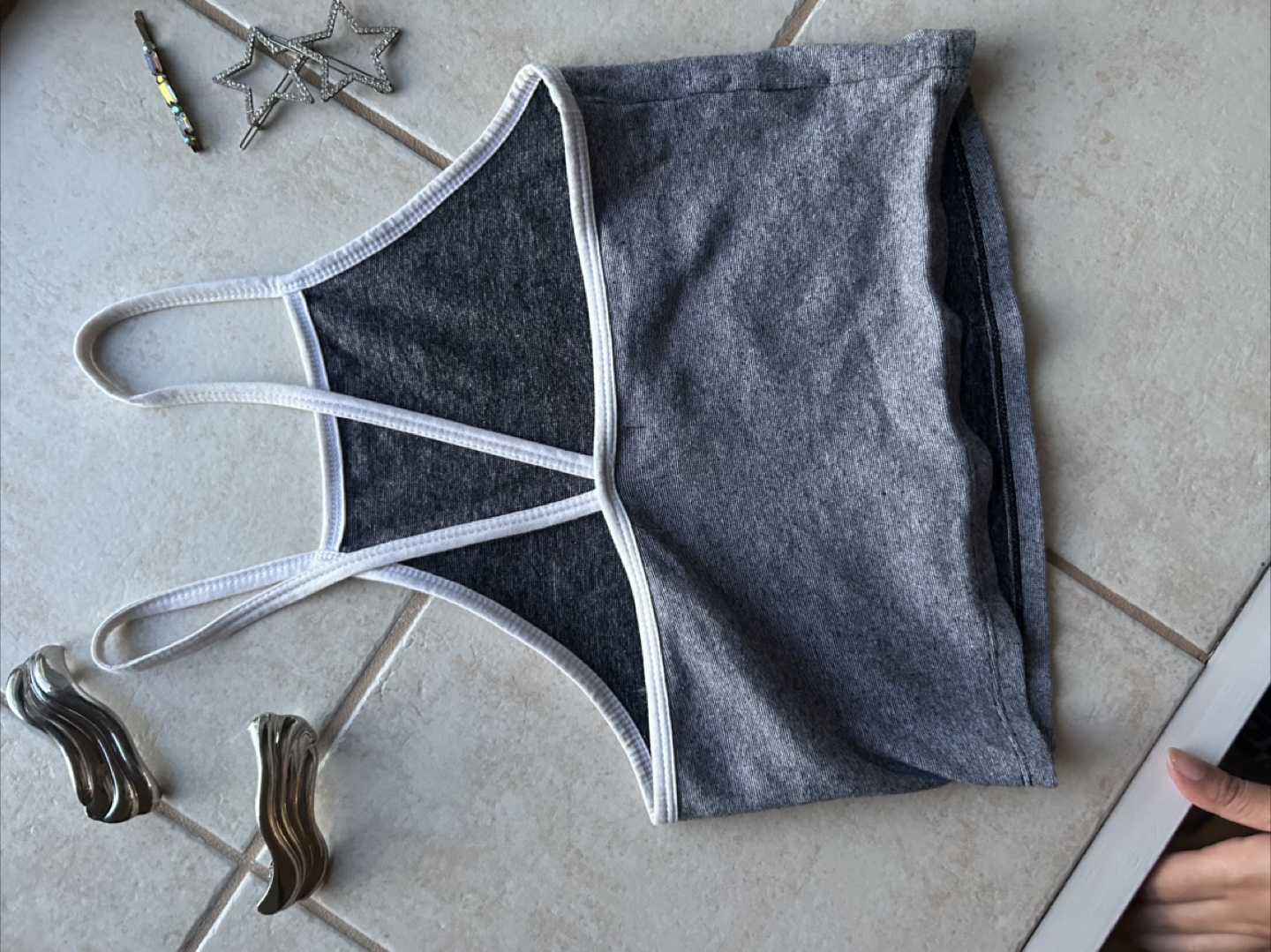 Zara Grey cropped tank top with white trim - photo 2