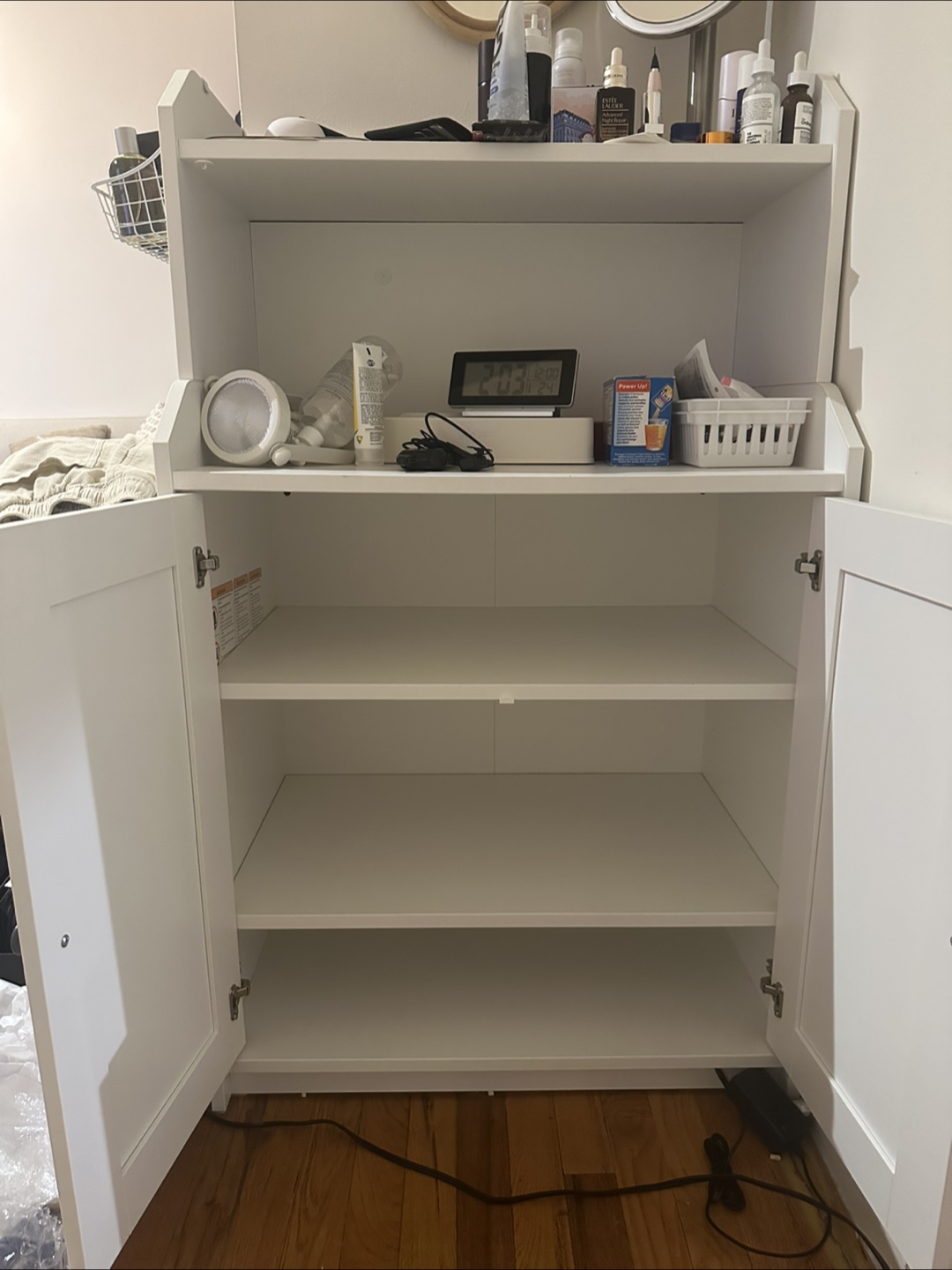White Cabinet with 2 Doors - photo 3