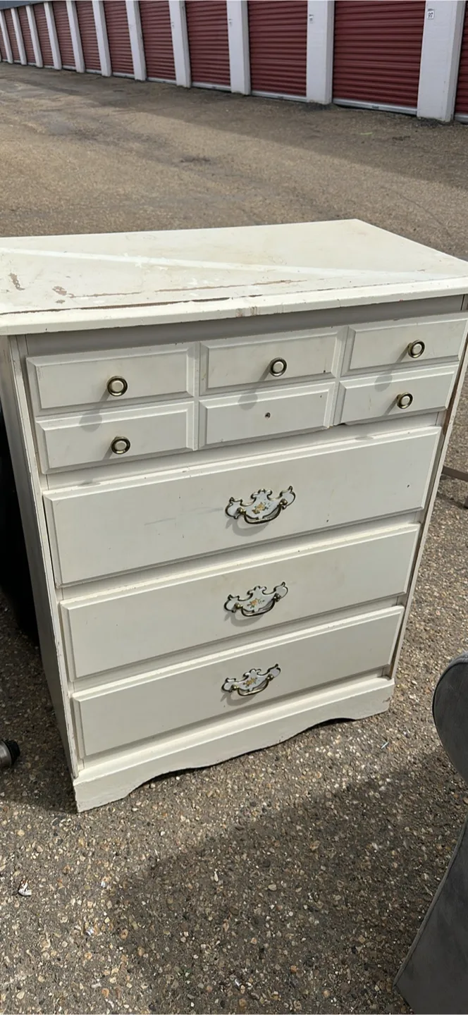 Vintage White Wooden Chest of Drawers thumbnail