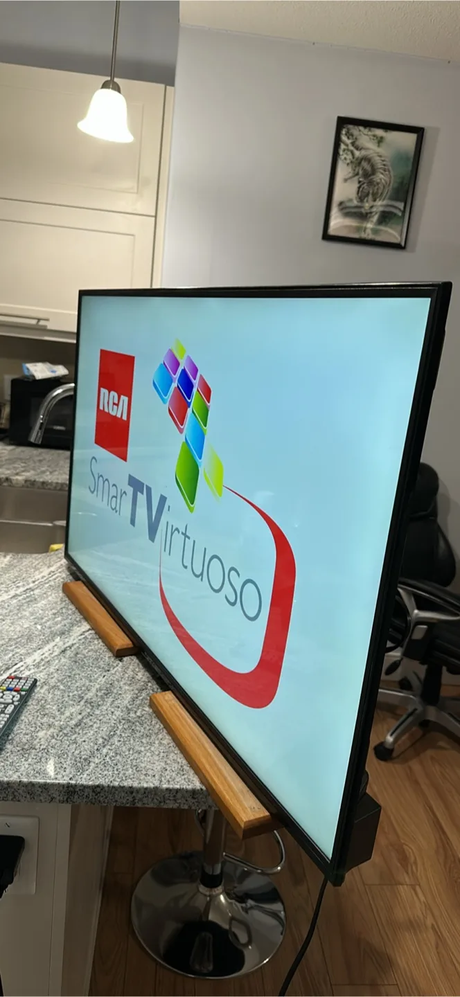 RCA Smart TV Virtuoso thumbnail