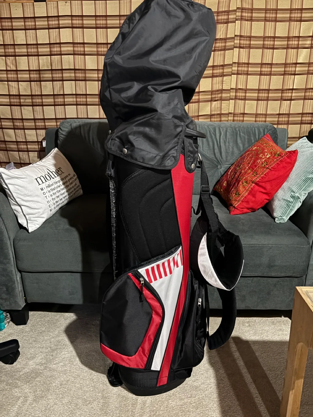 Aspire Golf Clubs with Aspire Bag and Balls image indicator(6)