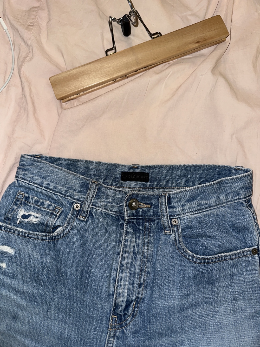 Uniqlo Jeans - Distressed Light Wash Denim - photo 4