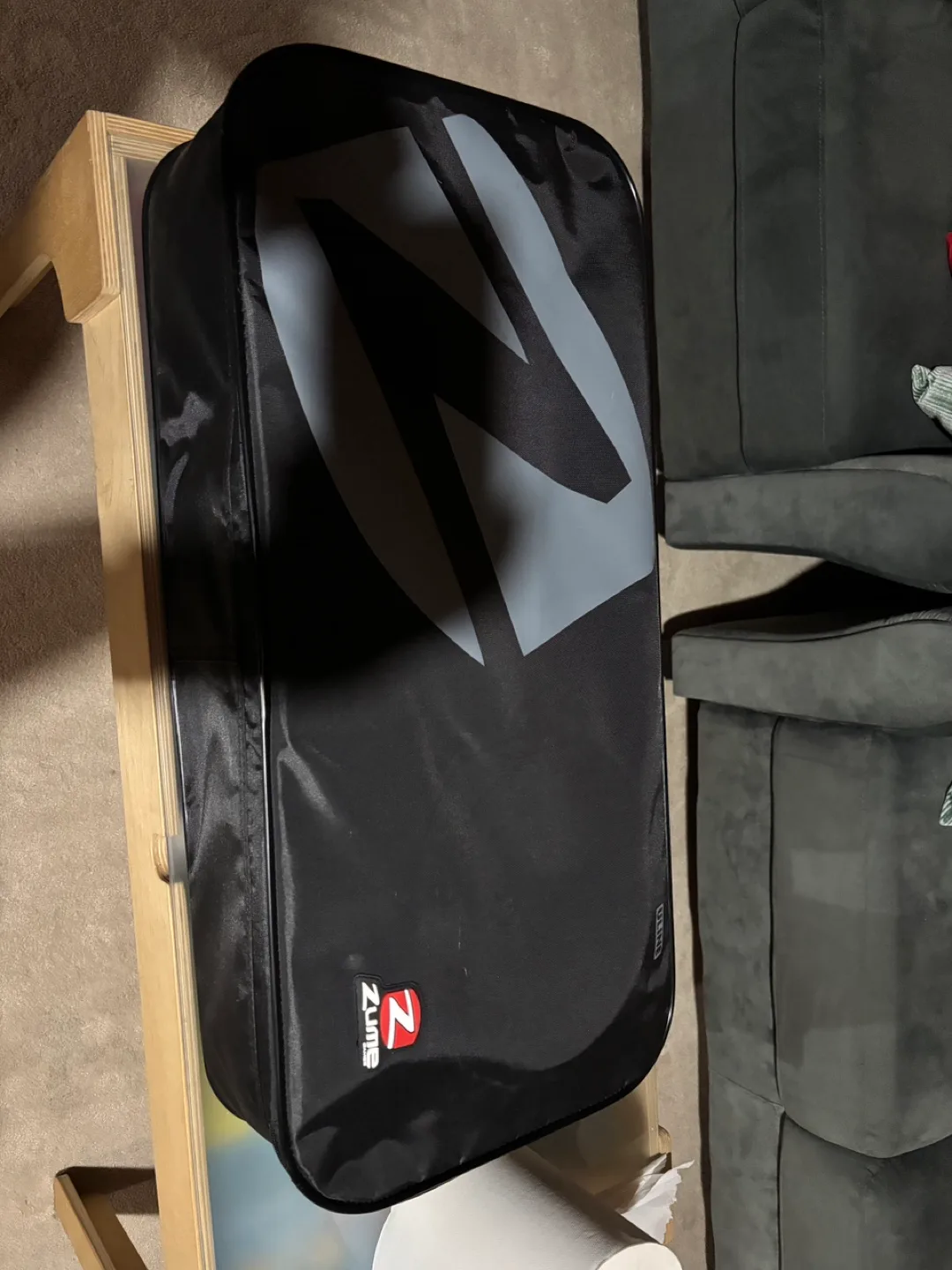 ZUME Badminton Set - Portable and Complete image indicator(5)