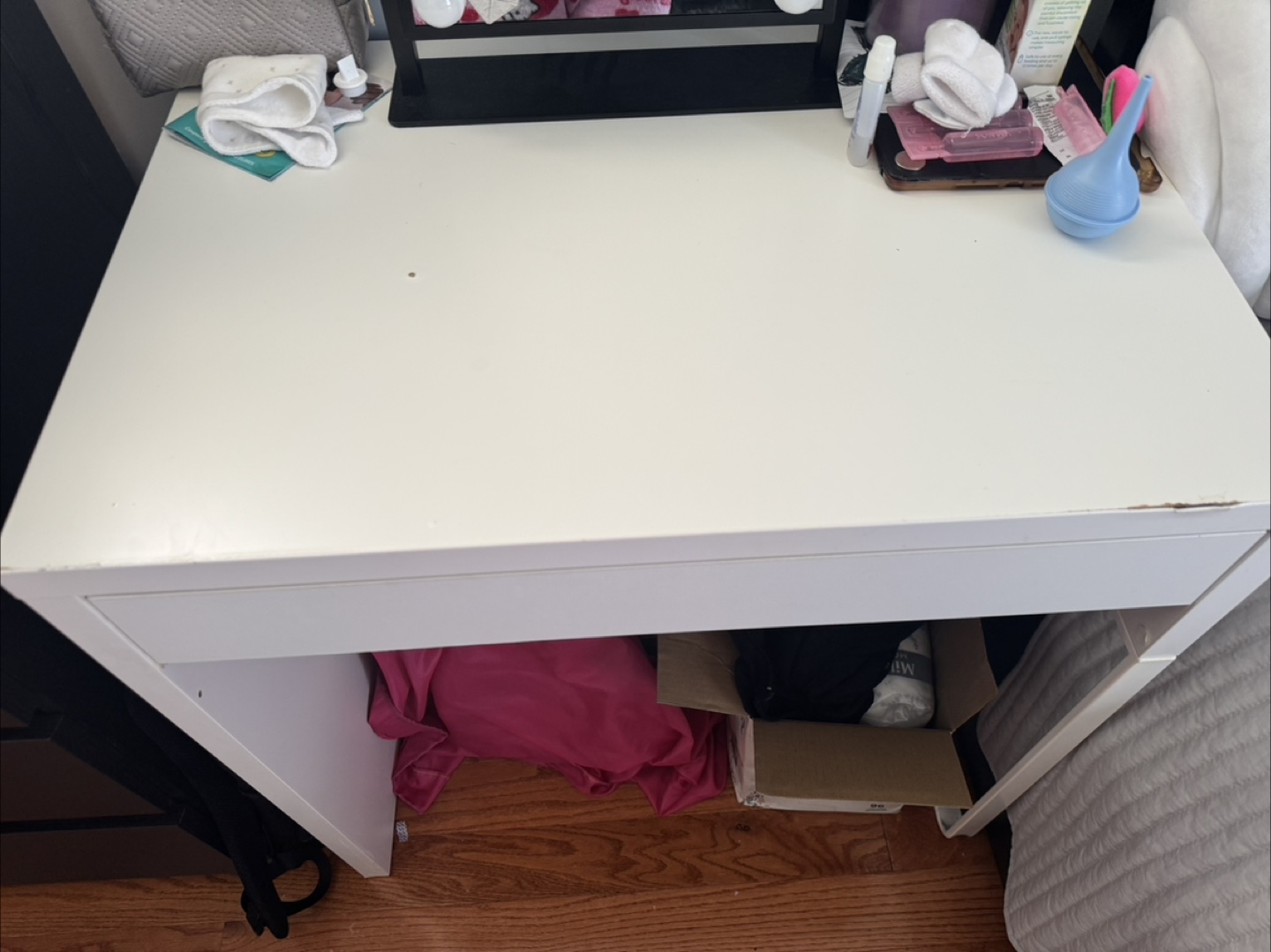 IKEA micke desk white(make offer) - photo 2