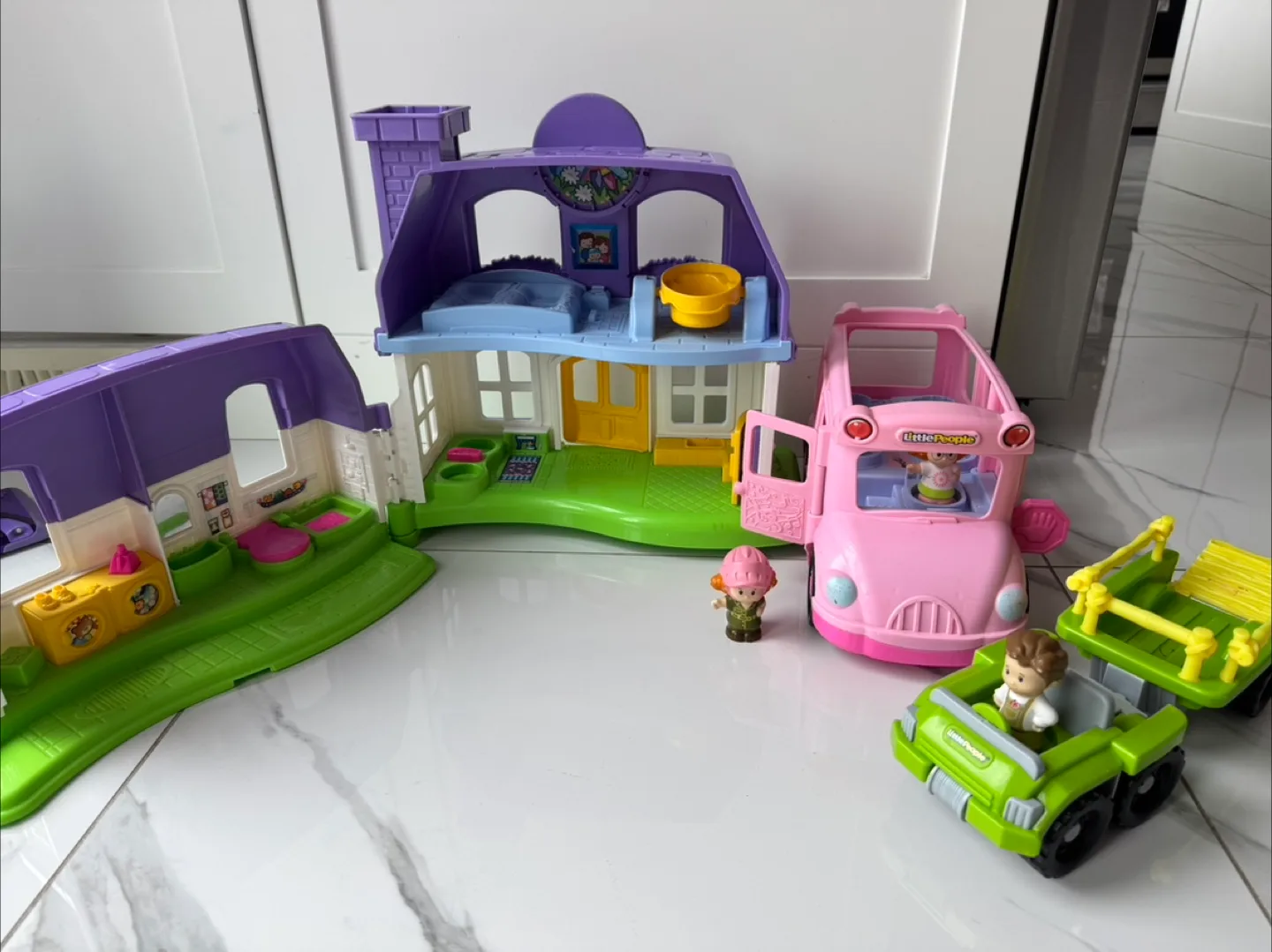 Fisher-Price Little People Playset Bundle thumbnail