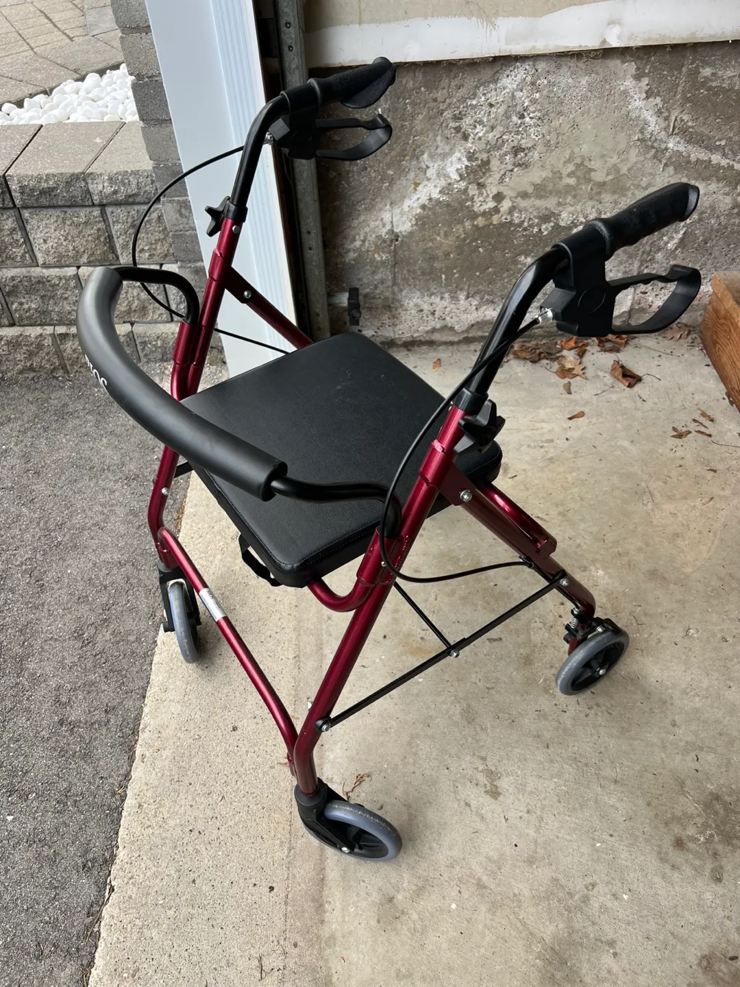 Senior Walker image indicator(2)