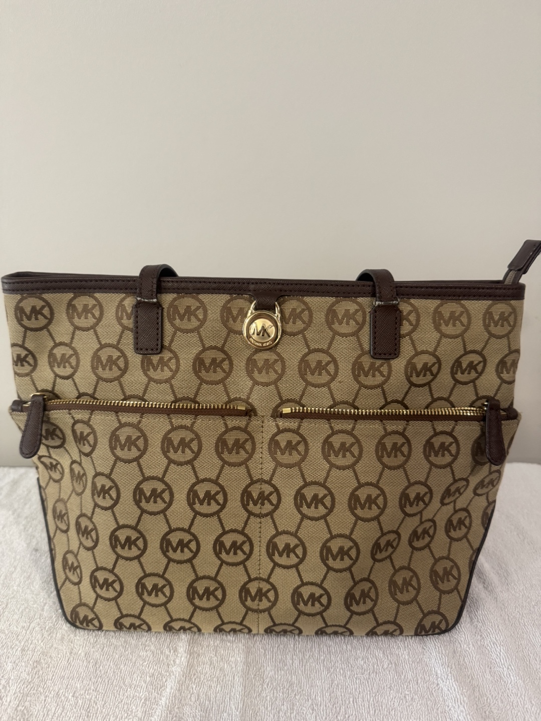 Michael Kors MK Signature Tote Bag - photo 2