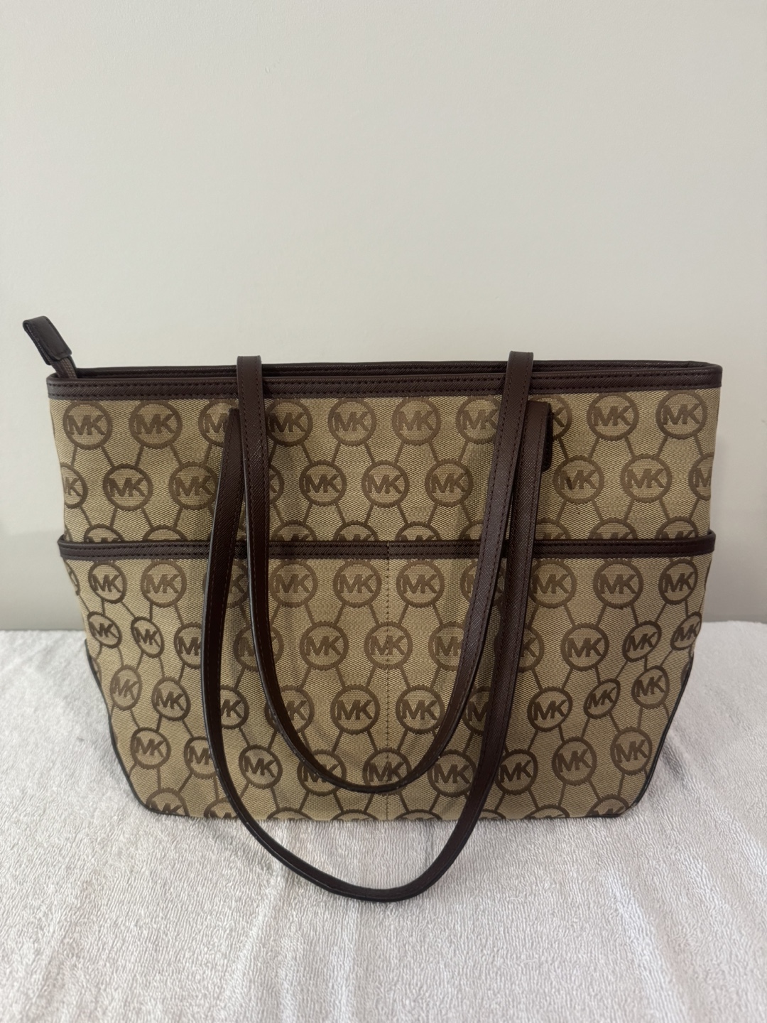 Michael Kors MK Signature Tote Bag