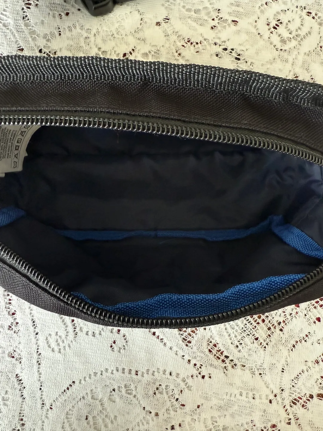 Reebok Waist Bag (Retro style: great condition) image indicator(6)