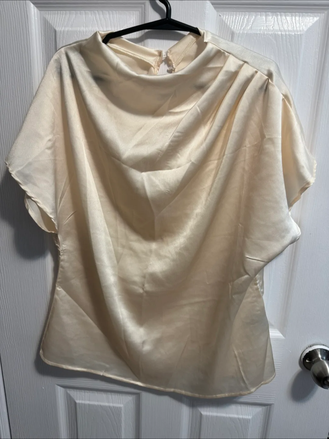 Cream-coloured Satin Mock Neck Blouse - Size L image indicator(2)