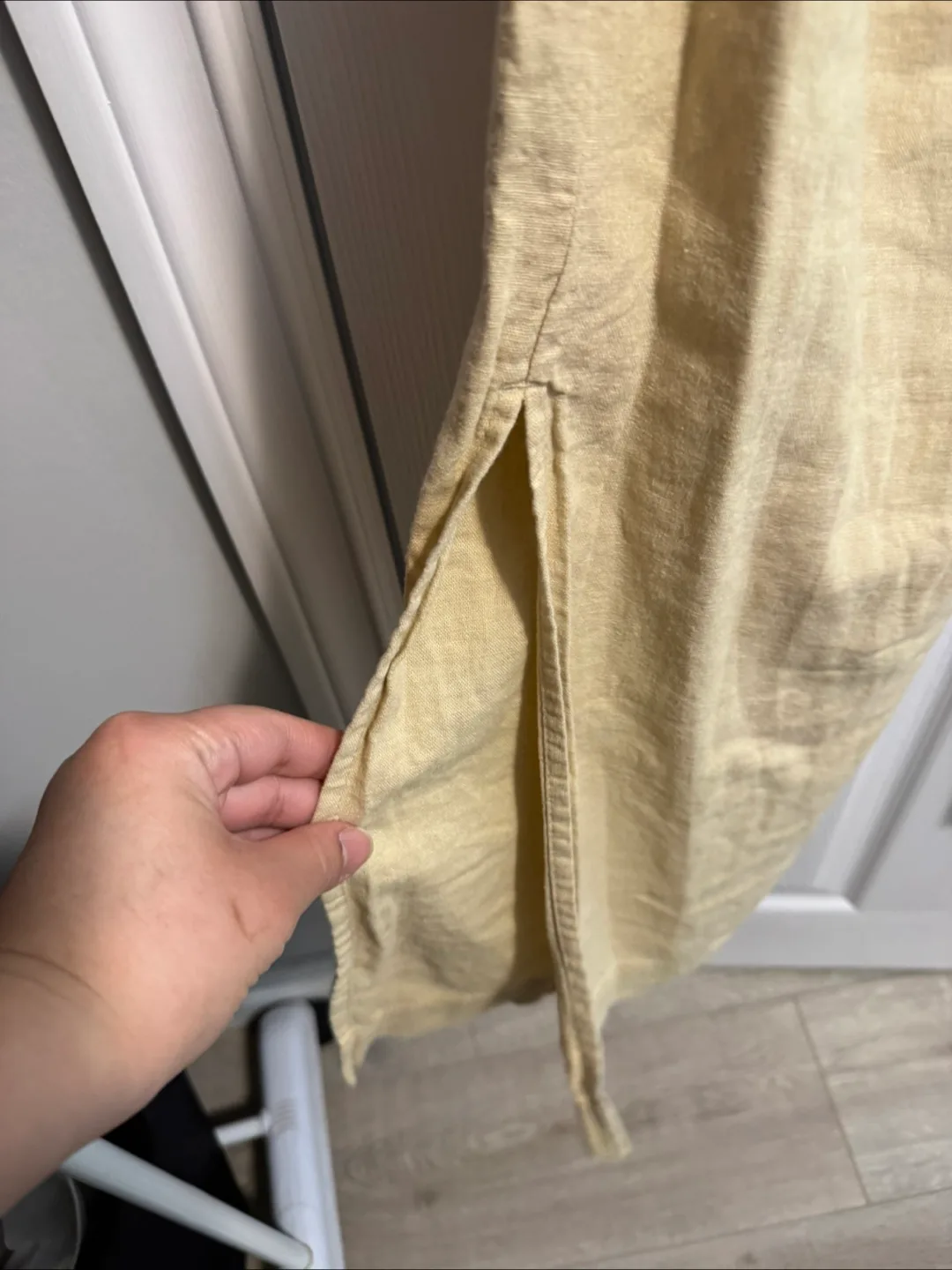 Forever 21 Beige Linen three-Piece Set image indicator(3)