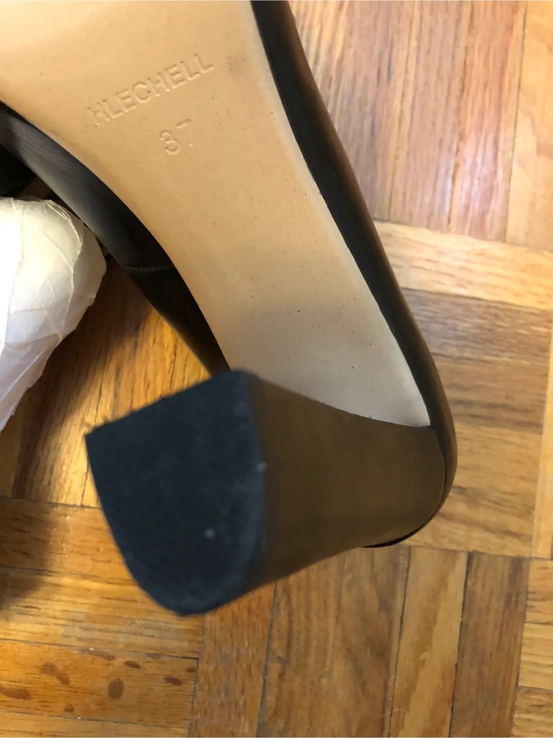 🧡Echelon Black Leather Heels image indicator(5)