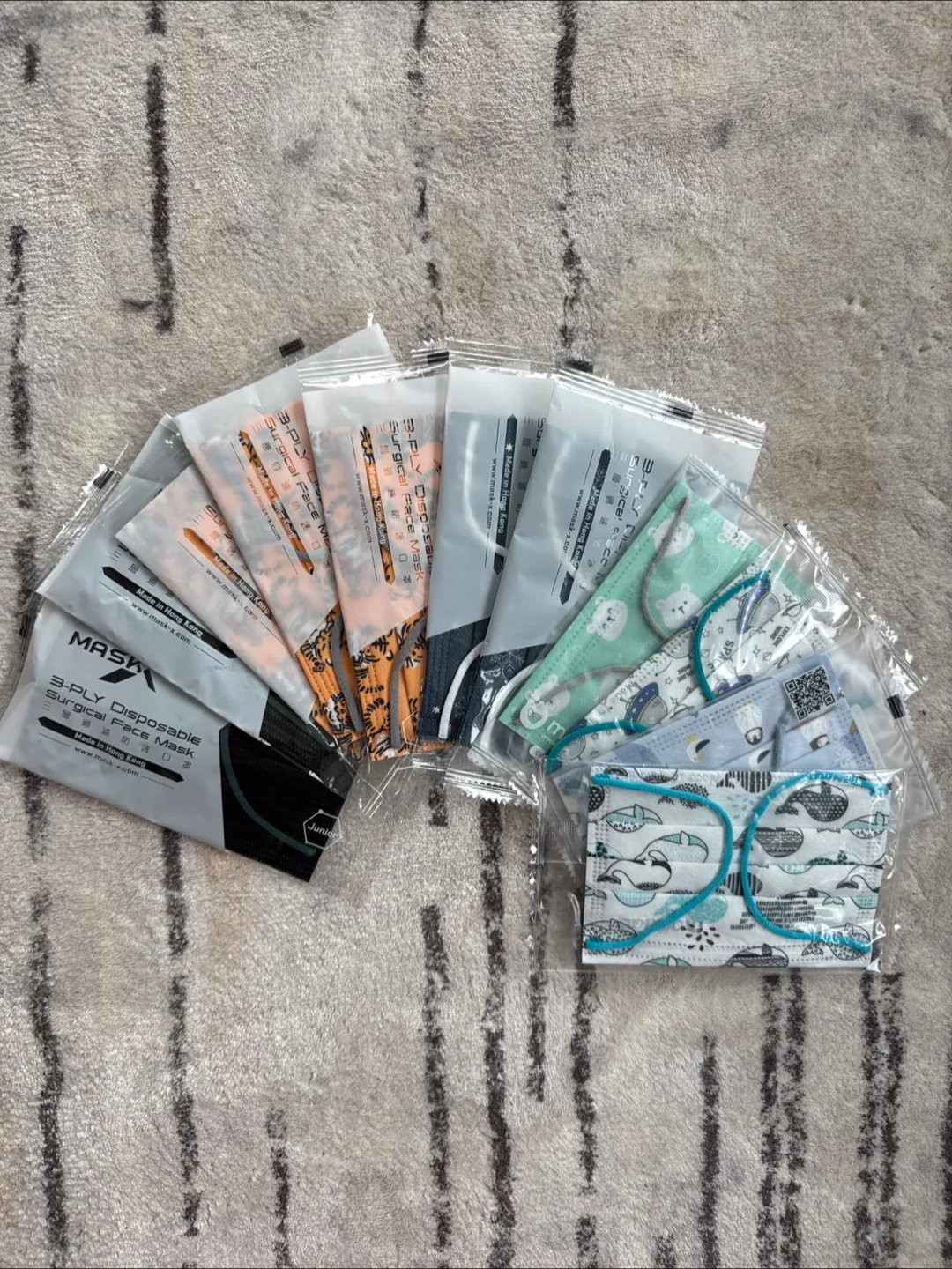 Kids' Disposable Surgical Face Masks 🧡 thumbnail